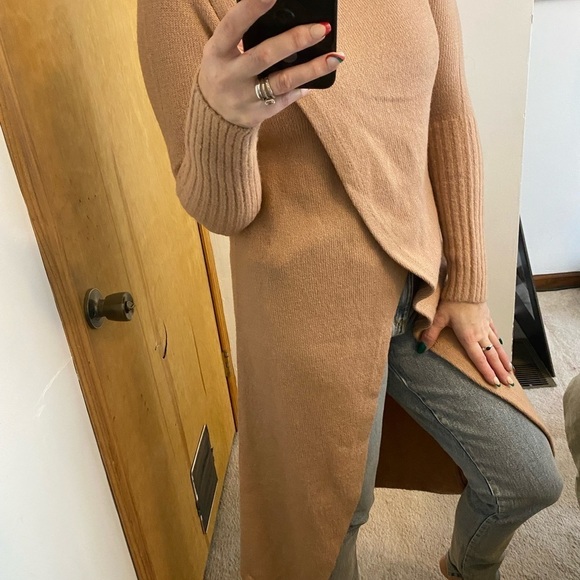 G by Giuliano Black Label Turtleneck Tan Maxi Cross Front Sweater - Picture 3 of 11